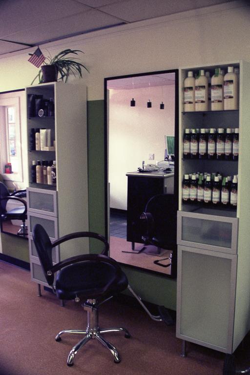 Acorn Organic Salon Dover NH 03820 6036173830 Beauty Salons